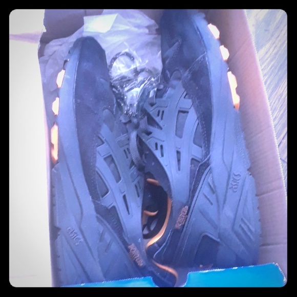 Asics - Picture 1 of 1